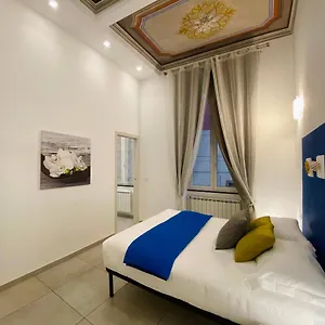 Casa Rosa Al Mare, Seafront With Free Private Garage, Air Conditionig, Wi-fi, Ideal Choice For A Relaxing And Exciting Coastal Escape Apartment